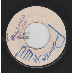 Carolene Davis - Let Me Be There - Groovemaster 7"